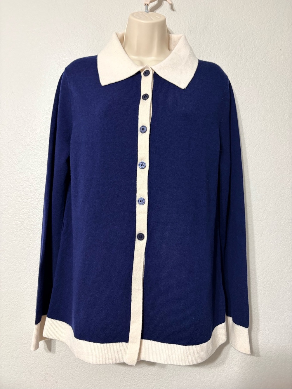 & Other Stories 100%‎ Wool Classic Navy and Cream Button-Front Women's Sweater M